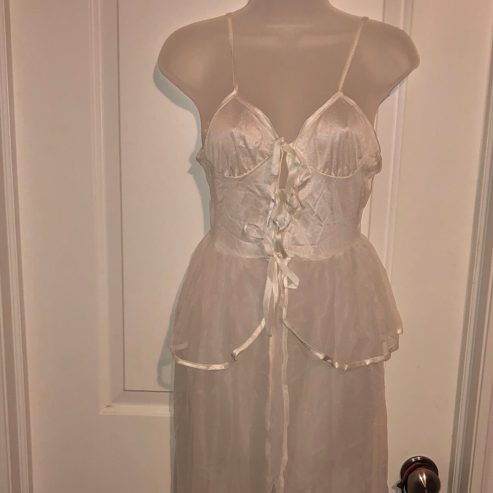 Vintage Lingerie Negligee